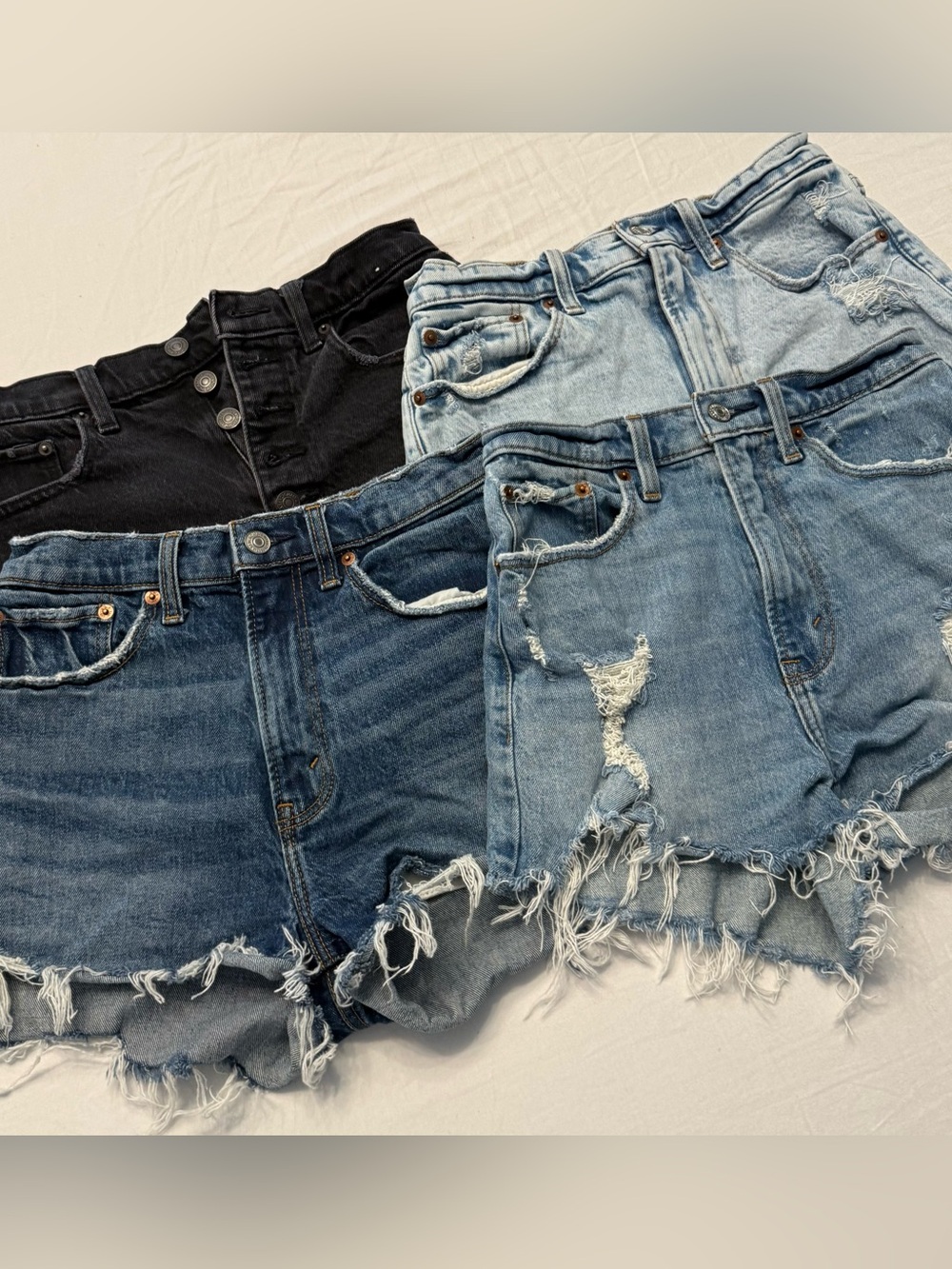 Abercrombie Curve Love High Rise Distressed Mom Jean Shorts Bundle Size 26/2